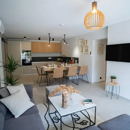 Apartment Rez De De Charme-piscine-3 6 Pers Saint-Raphael (Var)